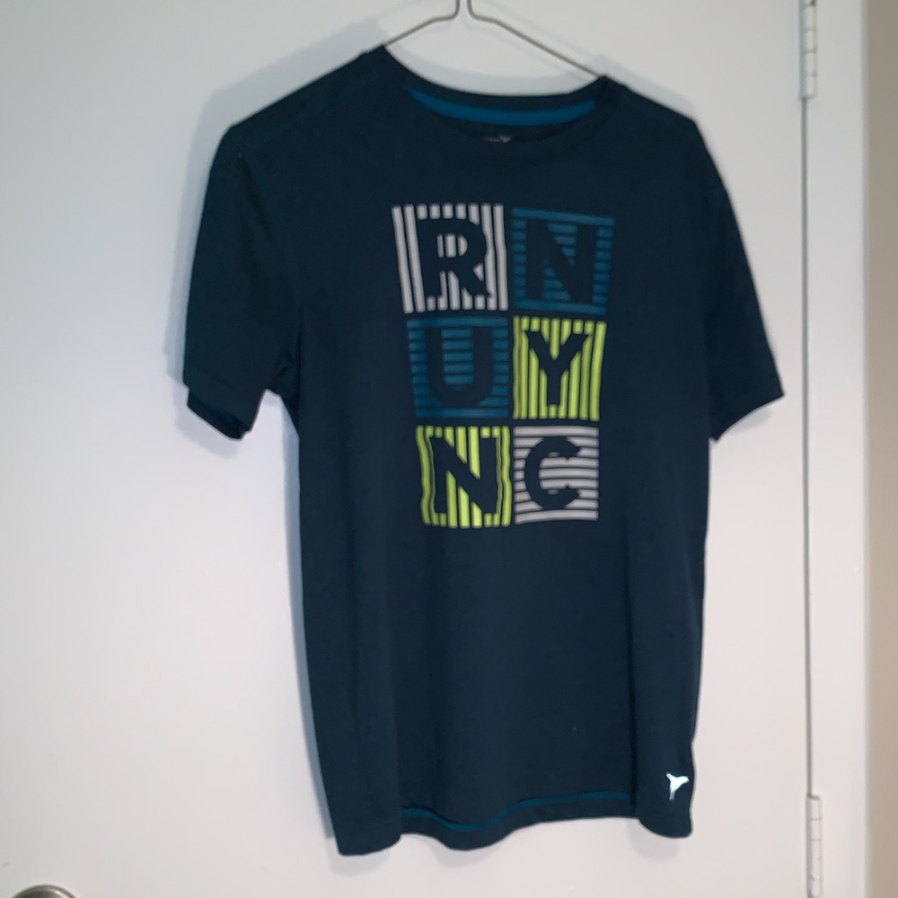 Old Navy Short Sleeve Tee